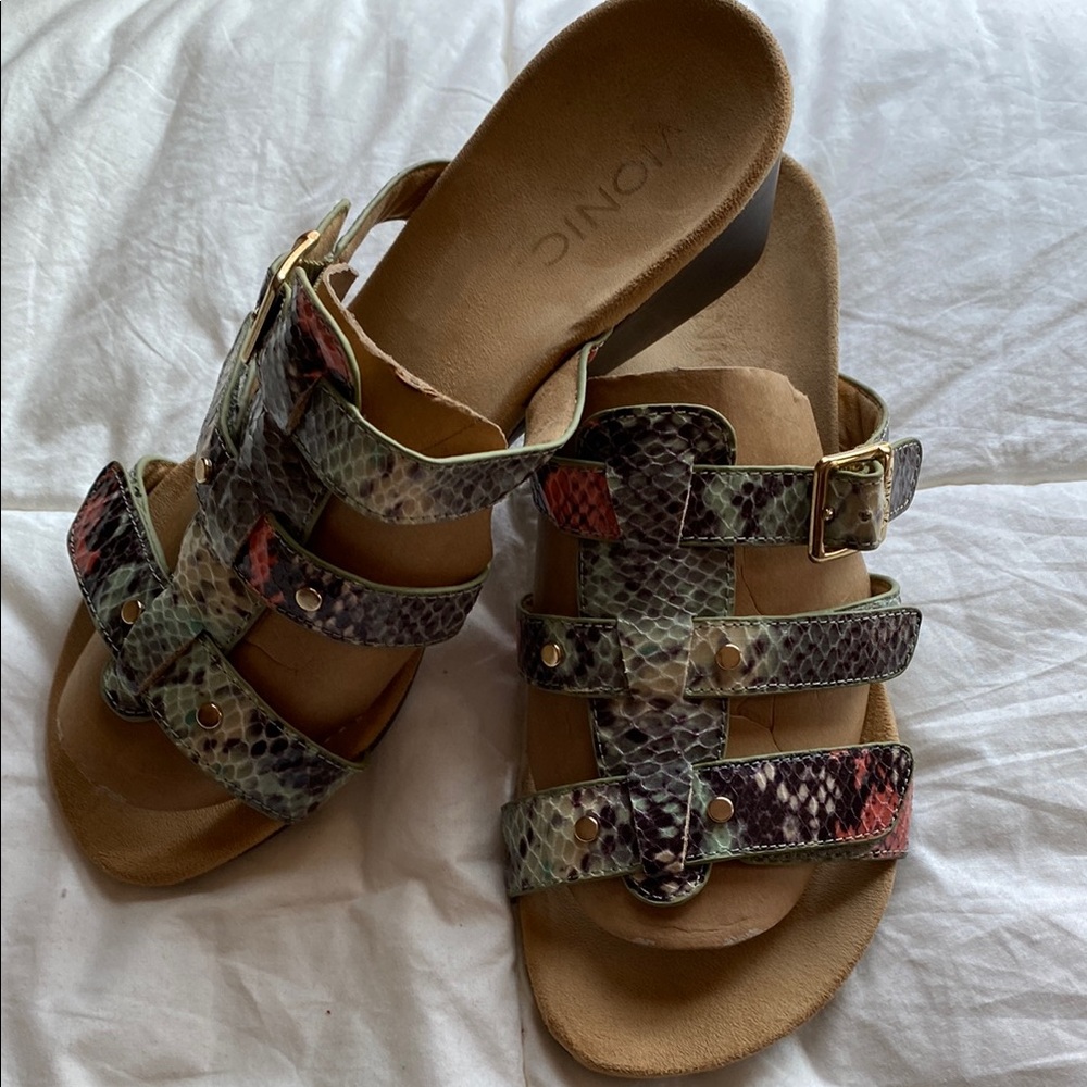Vionic Women's Multicolor Snake Print Sandals